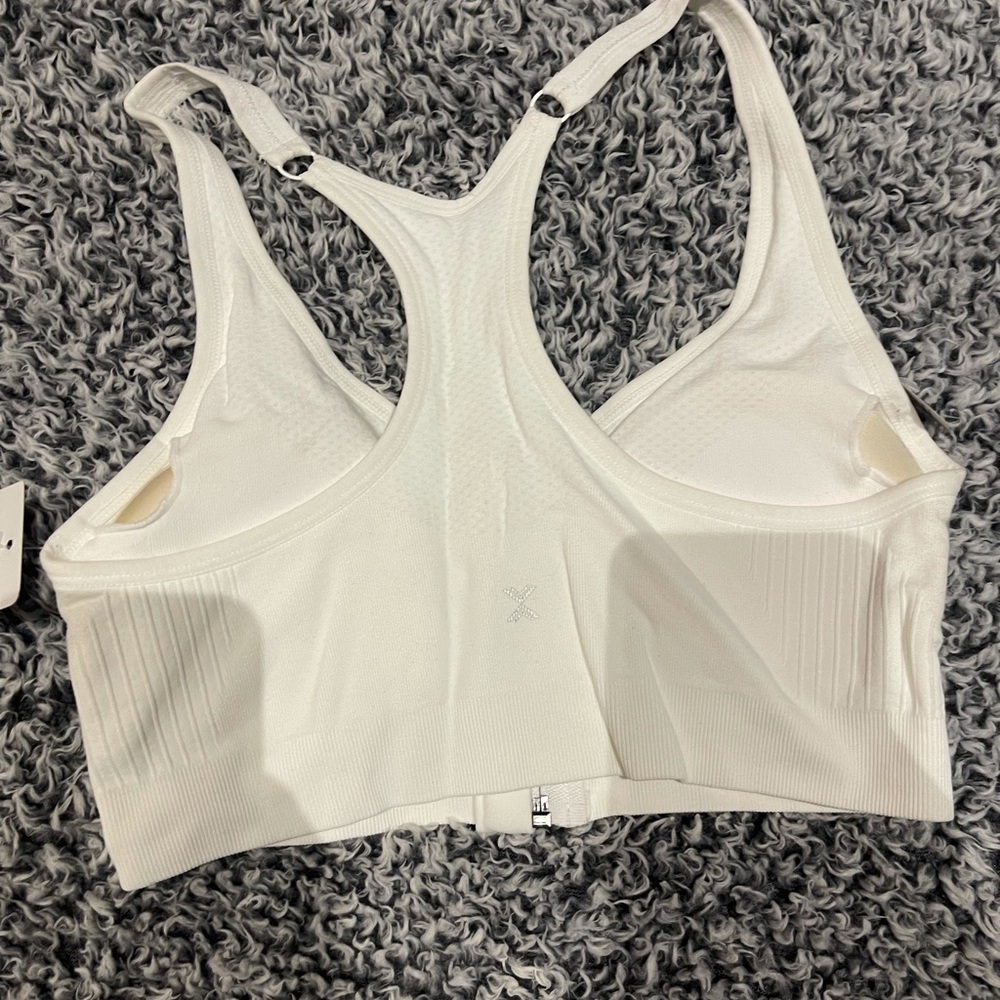 Sports bra - Picture 2 of 3